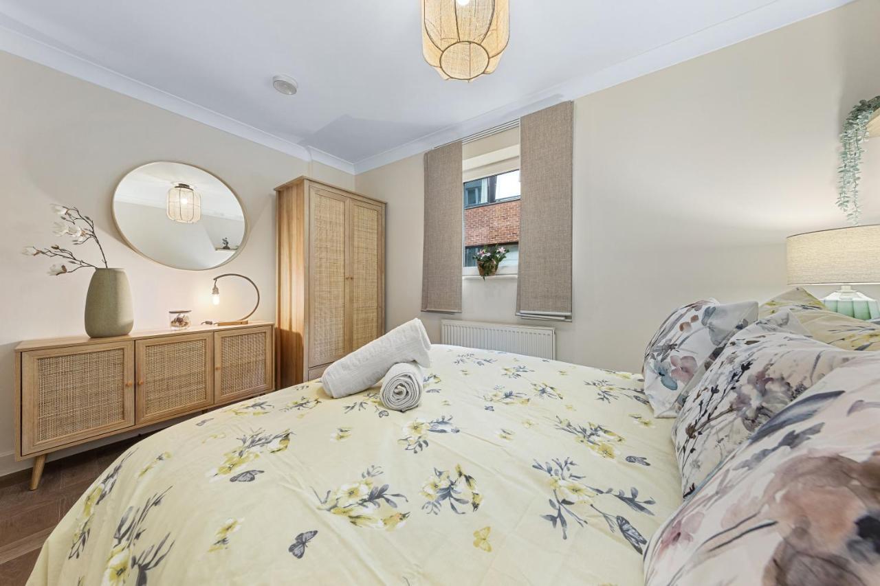 Tranquil 2 Bedroom Apartment Close To St. Paul'S Cathedral Londres Extérieur photo